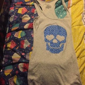 Size small skull tank top